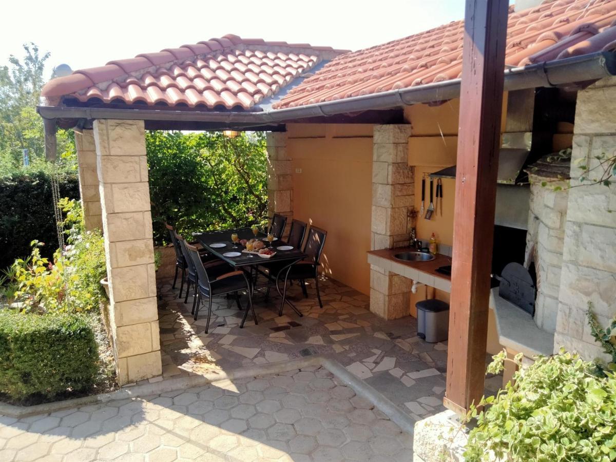 Apartment Ecio Vinkuran Luaran gambar