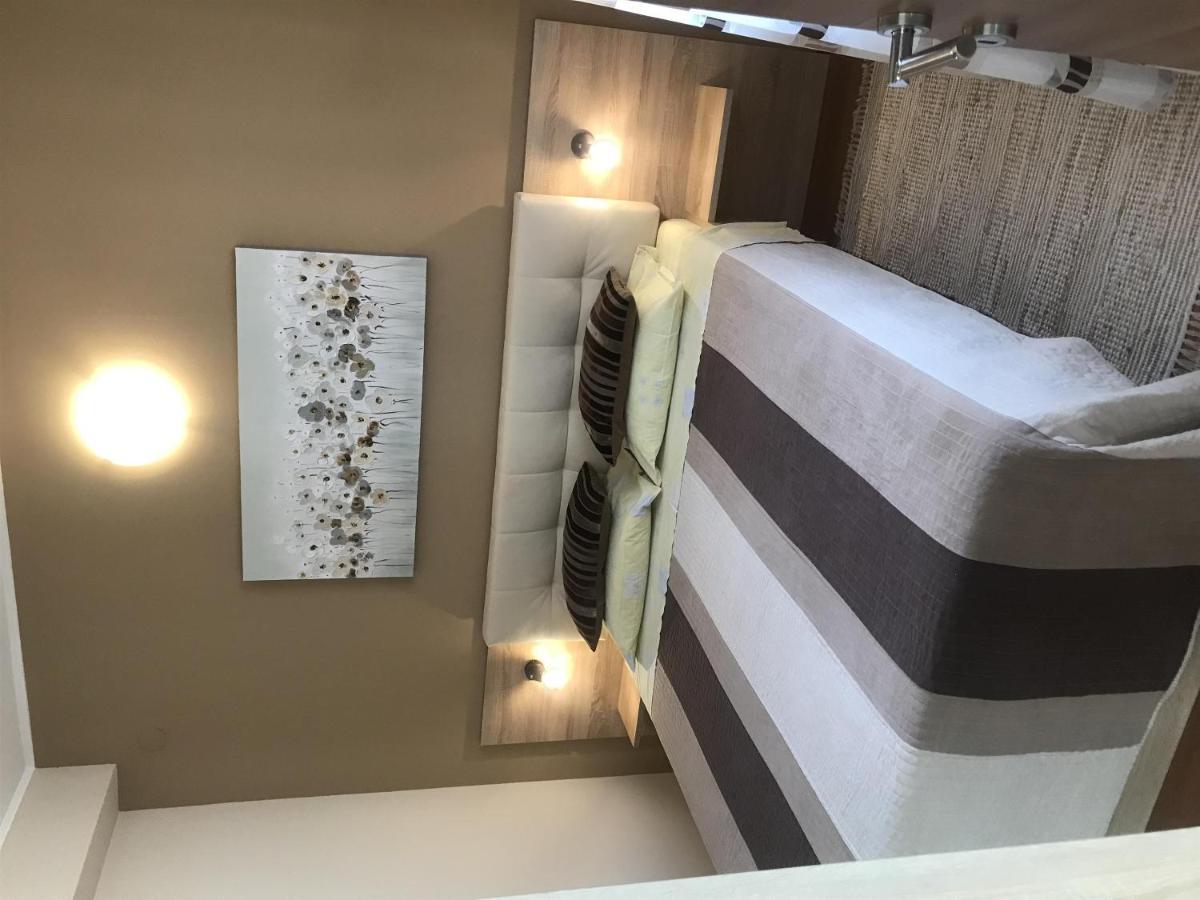 Apartment Ecio Vinkuran Luaran gambar