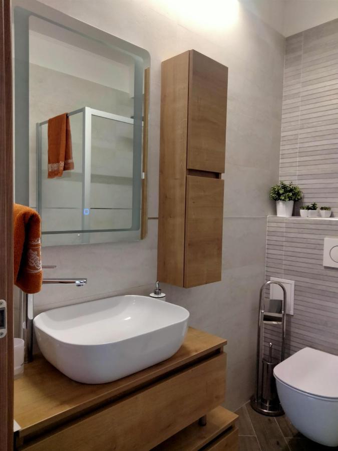 Apartment Ecio Vinkuran Luaran gambar