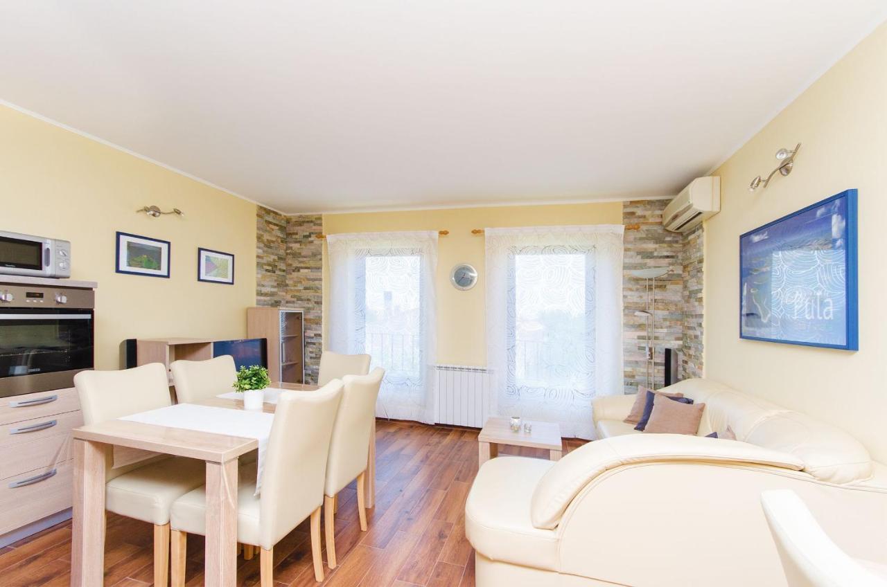 Apartment Ecio Vinkuran Luaran gambar
