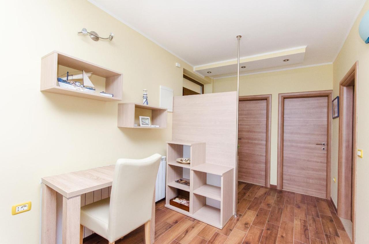 Apartment Ecio Vinkuran Luaran gambar